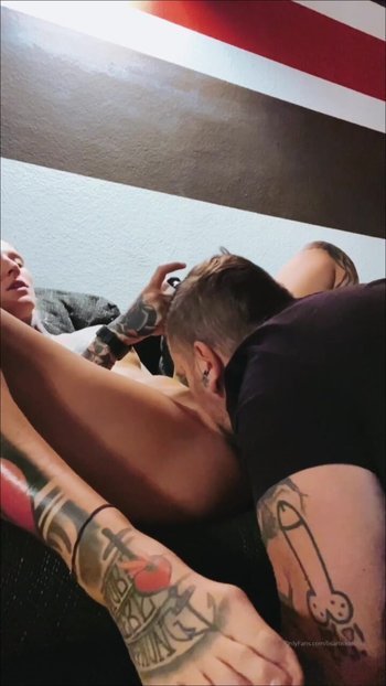 lisa_rocketcock - Konsole und lecken was will man mehr