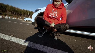 Jenny_Stella - Publik - Rastplatz A7, mega Pipi