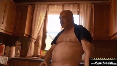 Egon-Kowalski - Junge Teeny Bitch auf Malle gefickt