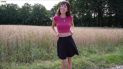 Layla_von_Hohensee - Ich fuehle mich bereit - Jetzt suche ich einen Drehpartner