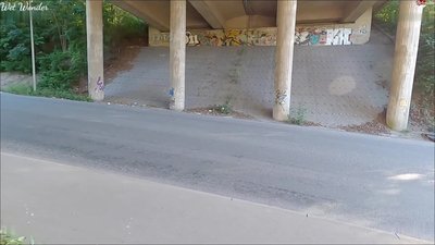 Wet-Wonder - Public Piss Parade #2 - Im Blickfeld der Autofahrer