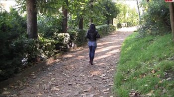 AnneDD28 - Versaut Public - Bis die Hose überläuft