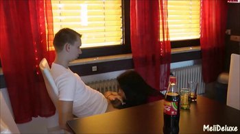 Meli-Deluxe - Feierschlampe holt sich Discobesuch nach Hause