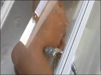 Crazy-Isabel - Hot Shower