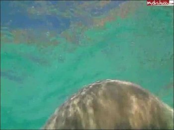 sexy-engel - Topless Underwater