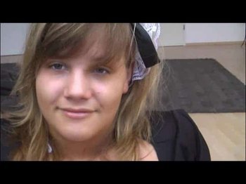 Lucygirl - Hausarbeit  Putzen und Ficken