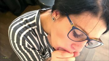 KiraKane - Azubi Jungschwanz wird heftig abgemolken