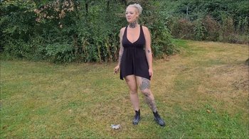 Valery_Venom - Dreister Rastplatz Piss - mir ist alles egal