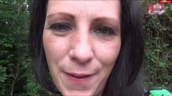 FetishWorld - Sklavenaufgabe-sei mein Rasenmäher