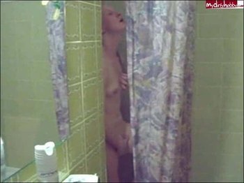 sunshineblondie - Beim Duschen selbst befriedigt