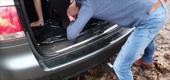 Luna-Light - Rastplatz Publik - Frischer Sekt aus Kofferraum getrunken