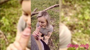 ShortyHolly - Frühlingsfick im Freien