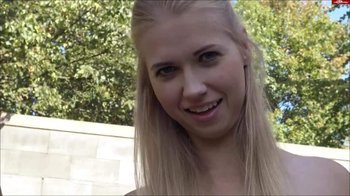 Blondienchen - Blondienchen ist gar nicht so viel groeßer