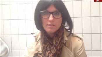 Miss-Doertie - Wie weit gehst du, Sissy-Bitch