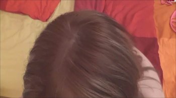 Sarahlicious - Strebergoere beim Lernen vollgerotzt