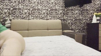 LarisaCum - Zuerst ficke und stöhne in alle Löcher und dann squirte ich in einer tasse