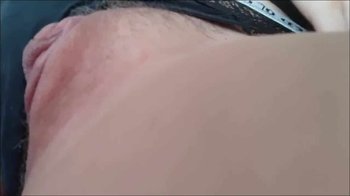 Coco-Belle - Morgens immer geil - Schüchternes Teeny-Girl besorgt es sich am morgen