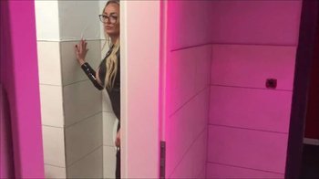 Sissi1666 - Im LackCatsuite Teil 1