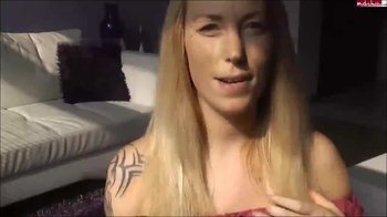 SallySecret - Der Speichel-Shot  Spitting