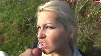 sandy226 - Der Assi-Jogger - Vollgepisst und vollgewichst