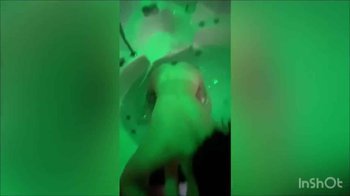 Hanna_Handsome - Im Urlaub im Jacuzzi ueberrumpelt - Darf man sowas