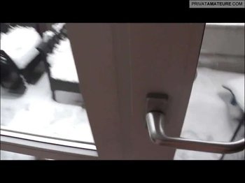 Lilly-Loveshot - Sau - Beim Telefonieren ins Gesicht gewichst