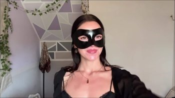 Luisa-Lovely - Her we go again - Nackig back on Track