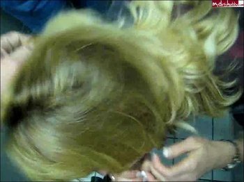 Pria_Hotlegs - Dreier-Blowjob im Disco-Klo - Mit Sexsina