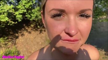 BellaTight - Skater verfuehrt im Skaterpark