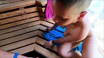 Andy-Star - PUBLIC-SAUNA-QUICKIE mit Lara ohne KONDOM