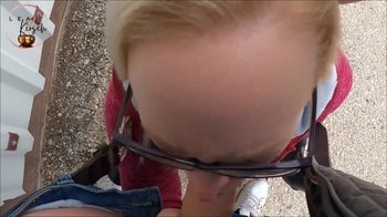 Lea_Kirsch - Spermawalk am Bahnhof - Abgeschleppt und vollgespritzt