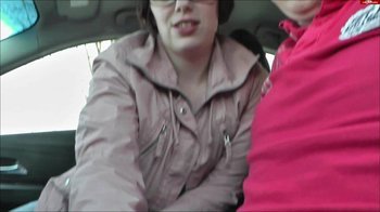 Lilly-Loveshot - Public auf dem Rastplatz