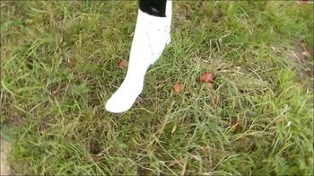 Shinylady2015 - Apfel Crushing in neuen weissen Gummistiefeln wetlook Lack Hose Daunenjacke