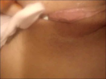 Hure-Cindy - Tangaverstopfung Teil 2