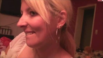 Nina-Nice - FERNSEH-SCHLAMPE besucht Fremdgeher