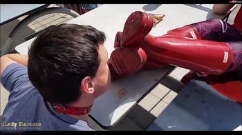 LadyKarame - Hunter säubern im FastFood Restaurant