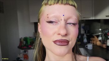 maria__lambrusco - Ich lasse euch ganz liebe Grüße da und hab eine Überraschung