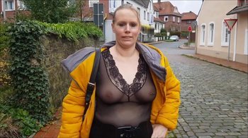 UserBitch - Auf dem Weg in die City