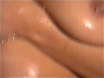 BiJenny - In der Dusche