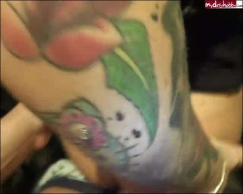 Geile-Cindy - Von Riesenschwanz in Umkleide gevoegelt - Massig Suppe