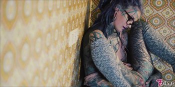 Z-Filmz - Anal mit dem Spielzeug und Pisse über die Bücher