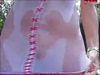 tittidd - In Pool gefallen