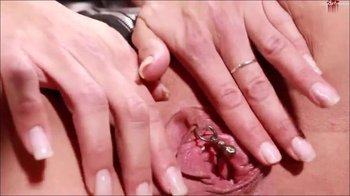 CharliesAngel - Wichsanleitung im Lederoutfit