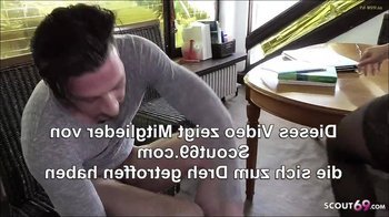 Jana-Schwarz - Rollenspiel - Deutschlehrerin verführt kurvigen teenagerin zum ficken zu hause