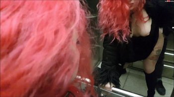 Valery_Venom - Fick mich im Aufzug - Jetzt