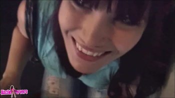 aische-pervers - Aische in 3 Doppel D auf der IFA