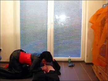 heels-and-more - Putzmittelvertreter flachgelegt