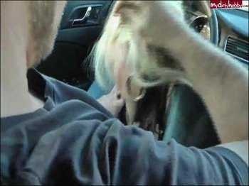 MIA-BITCH - Schlampe vom BUS aufgesammelt und angespritzt