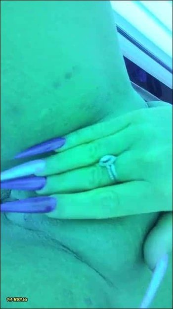 Little_Miss_Swinger - Ich mache es mir heimlich im Soli