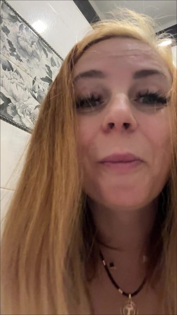 LarisaCum - Du magst saubere muschi mit natürlichen Säften - Ich habe sie